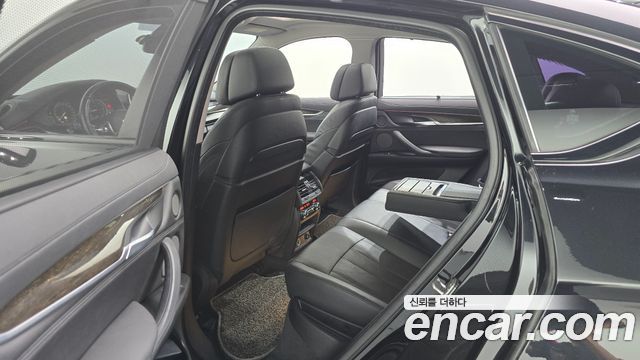 BMW X6 2016 — photo 12