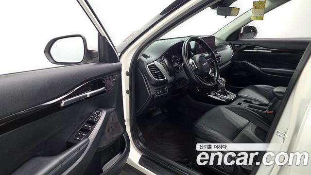 Kia Seltos 2023 — photo 13
