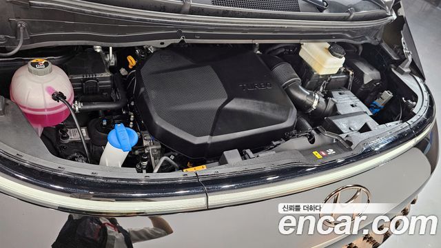 Hyundai Staria 2022 — photo 6