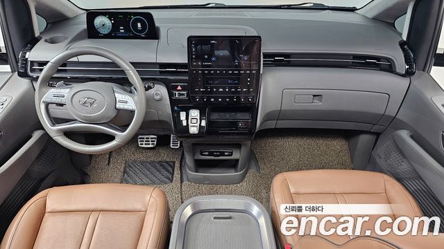 Hyundai Staria 2022 — photo 10