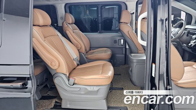 Hyundai Staria 2022 — photo 17