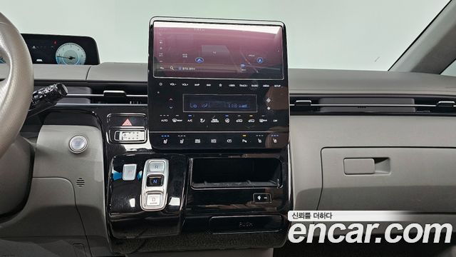 Hyundai Staria 2022 — photo 19