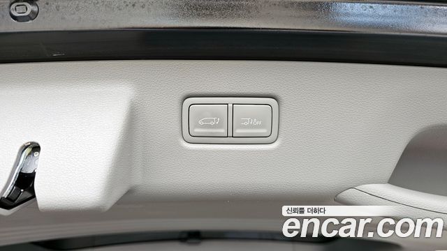 Hyundai Staria 2022 — photo 26
