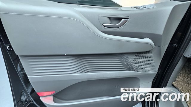 Hyundai Staria 2022 — photo 14