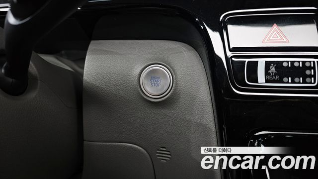 Hyundai Staria 2022 — photo 30