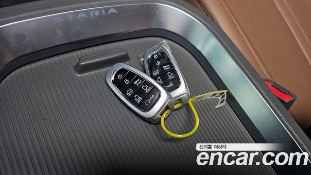 Hyundai Staria 2022 — photo 34