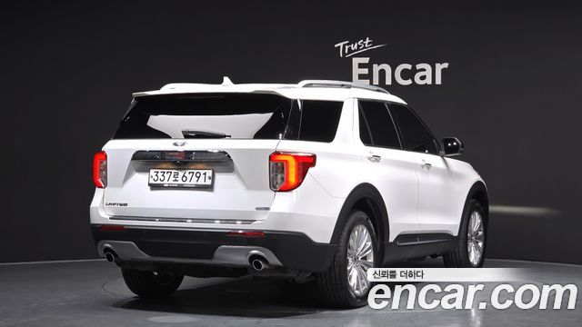 Ford Explorer 2020 — photo 2
