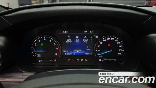 Ford Explorer 2020 — photo 11