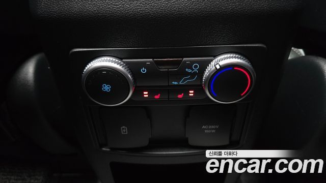 Ford Explorer 2020 — photo 24