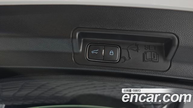 Ford Explorer 2020 — photo 26