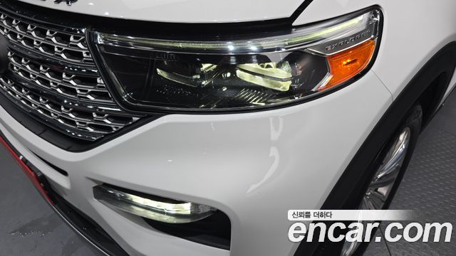 Ford Explorer 2020 — photo 8