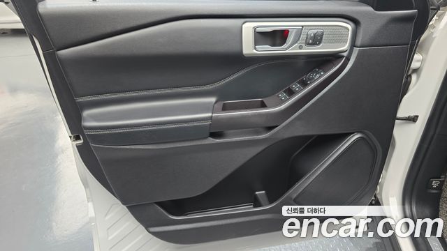 Ford Explorer 2020 — photo 14