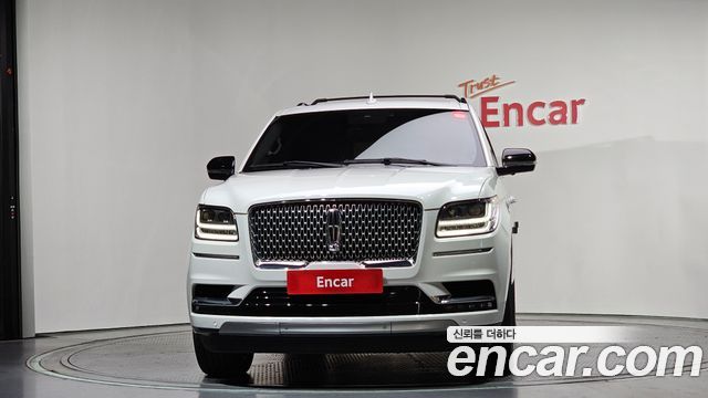 Lincoln Navigator 2021 — photo 3