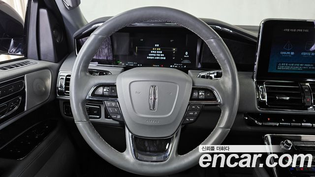 Lincoln Navigator 2021 — photo 19