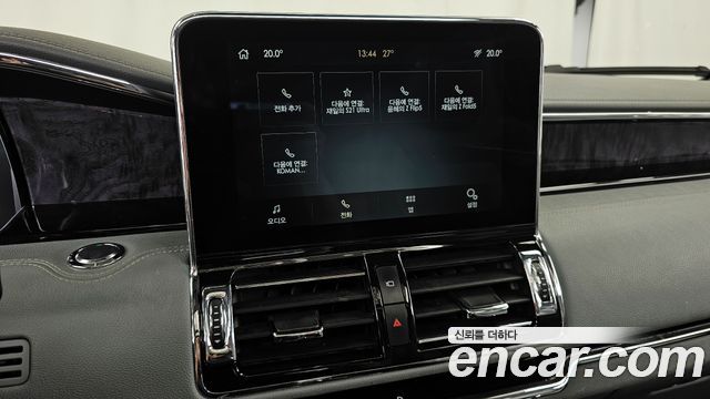 Lincoln Navigator 2021 — photo 34