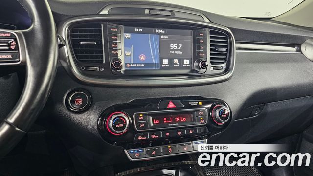 Kia Sorento 2019 — photo 18