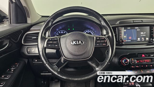 Kia Sorento 2019 — photo 19