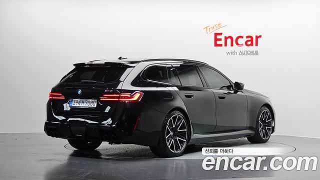 BMW M5 2026 — photo 2