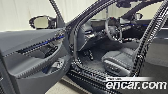 BMW M5 2026 — photo 13