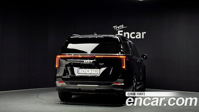 Kia Canival 2025 — photo 4