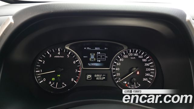 Nissan Pathfinder 2015 — photo 8