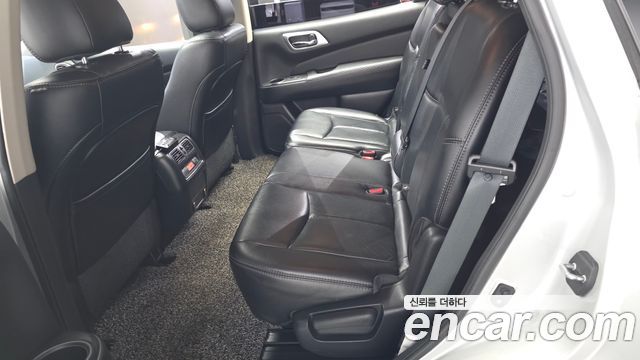 Nissan Pathfinder 2015 — photo 12