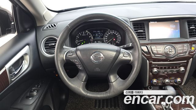 Nissan Pathfinder 2015 — photo 13