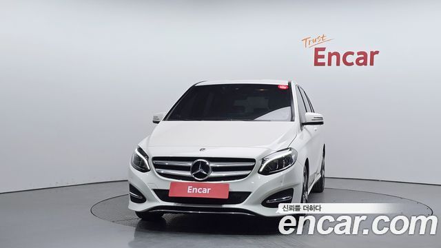 Mercedes-Benz B-Class 2018 — photo 3