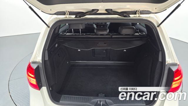 Mercedes-Benz B-Class 2018 — photo 26
