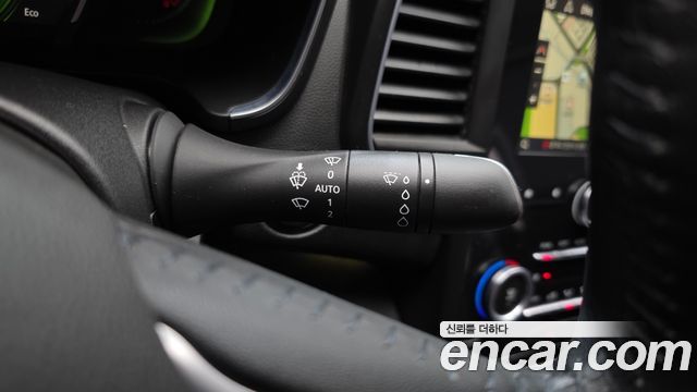 Renault Korea SM6 2016 — photo 16