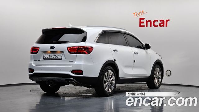 Kia Sorento 2018 — photo 2