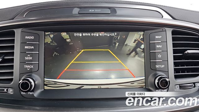 Kia Sorento 2018 — photo 19