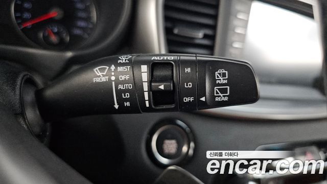 Kia Sorento 2018 — photo 29