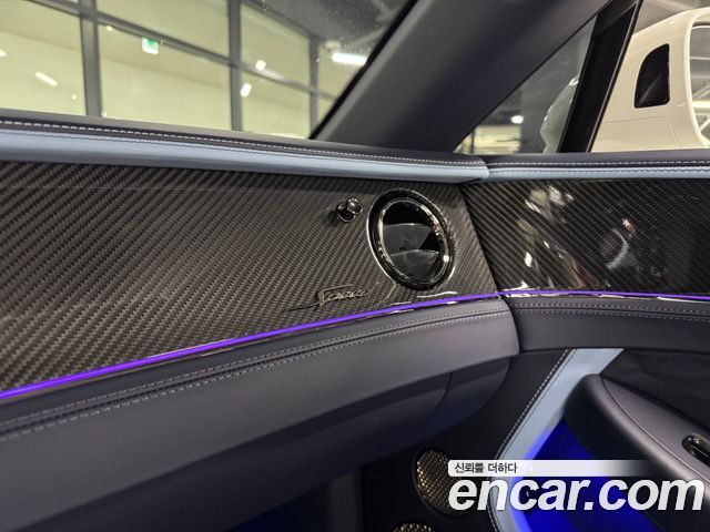 Bentley Continental 2025 — photo 20