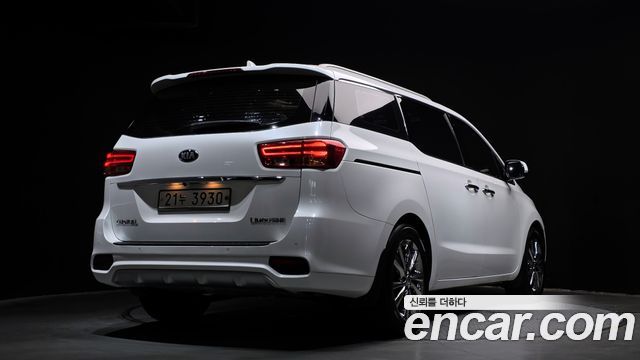 Kia Canival 2019 — photo 2