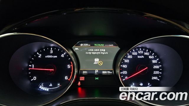 Kia Canival 2019 — photo 11