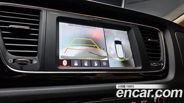 Kia Canival 2019 — photo 21