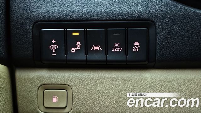 Kia Canival 2019 — photo 26