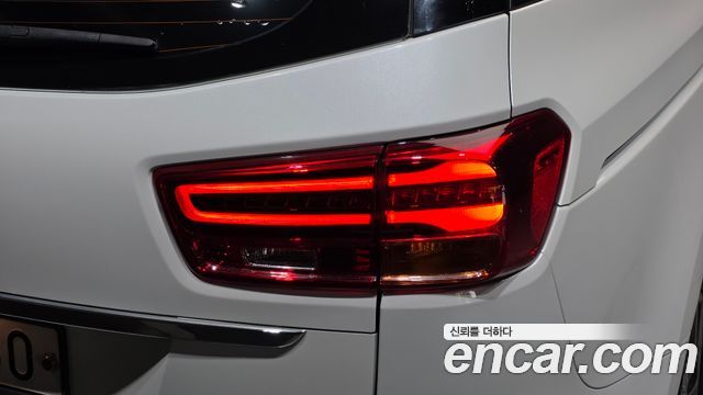 Kia Canival 2019 — photo 9