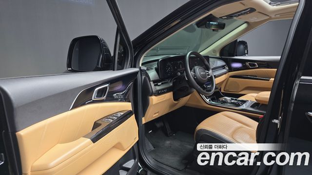 Kia Canival 2023 — photo 10