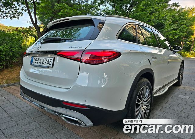 Mercedes-Benz GLC-Class 2025 — photo 6
