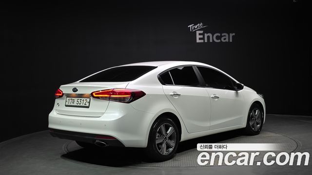 Kia K3 2018 — photo 2