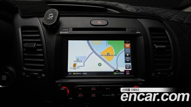 Kia K3 2018 — photo 15