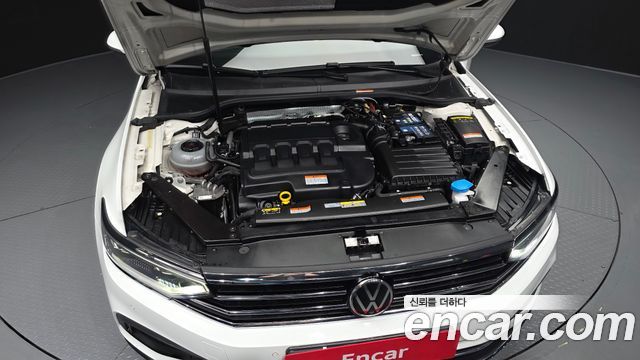 Volkswagen Passat 2021 — photo 6