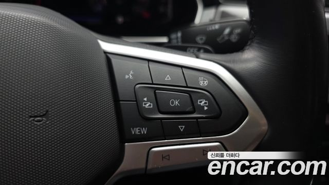 Volkswagen Passat 2021 — photo 31