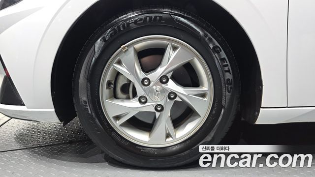 Hyundai AVANTE 2022 — photo 5