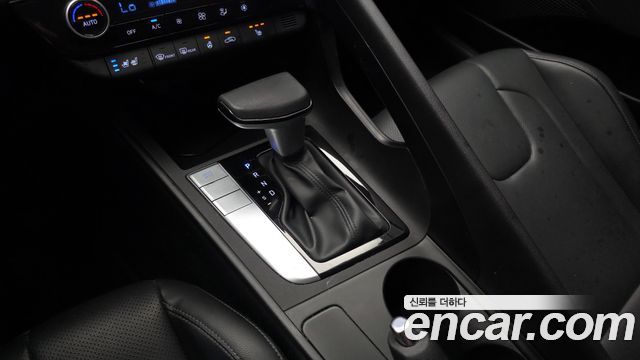 Hyundai AVANTE 2022 — photo 12