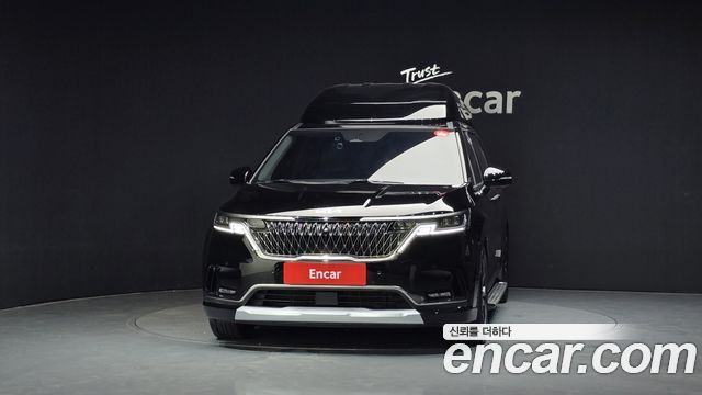 Kia Canival 2023 — photo 3