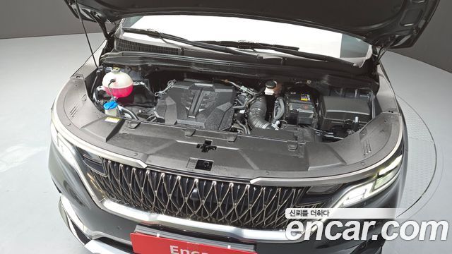 Kia Canival 2023 — photo 6