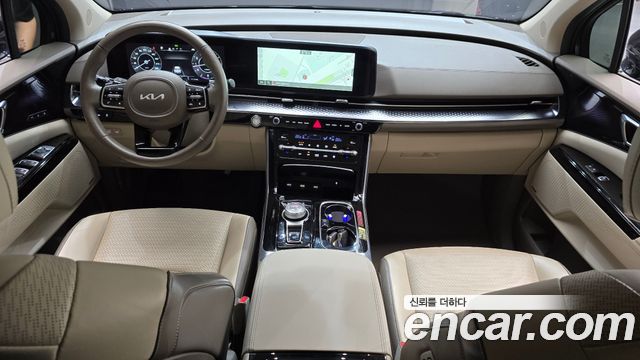 Kia Canival 2023 — photo 10